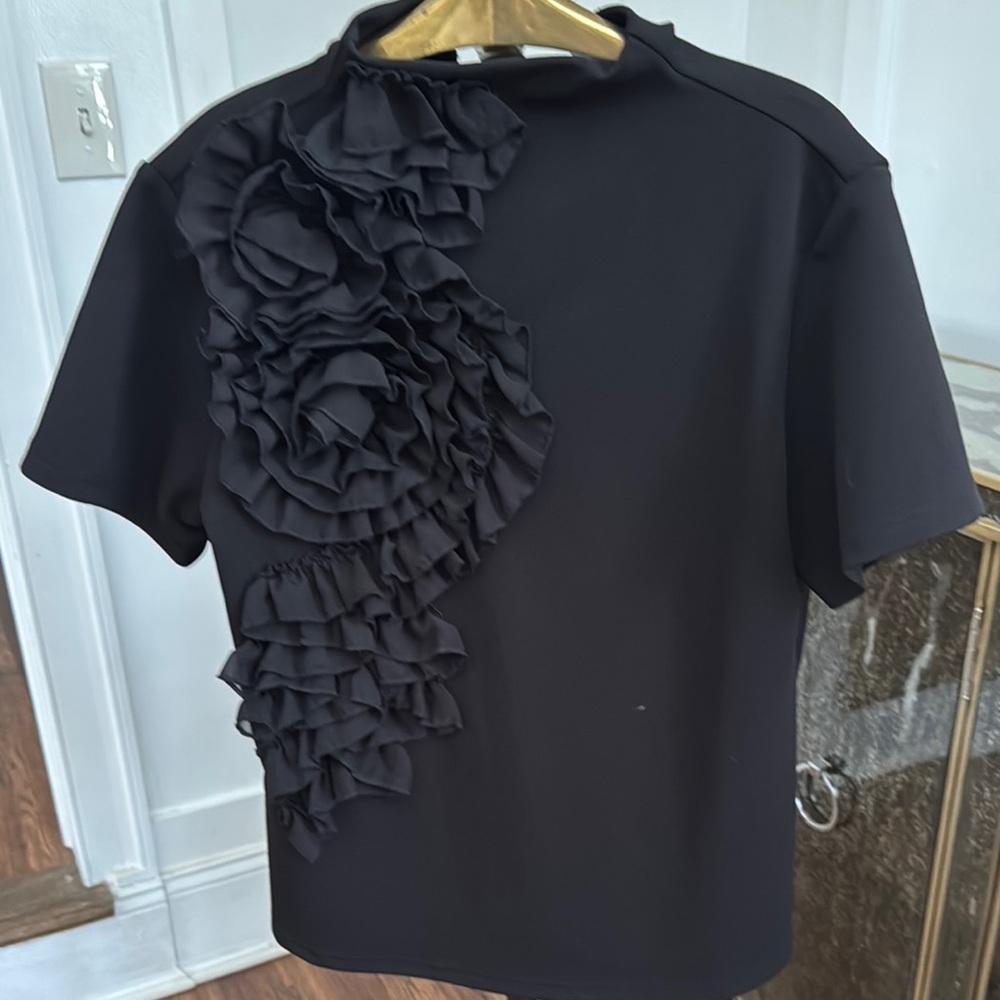 Gracia Classic Black Top
